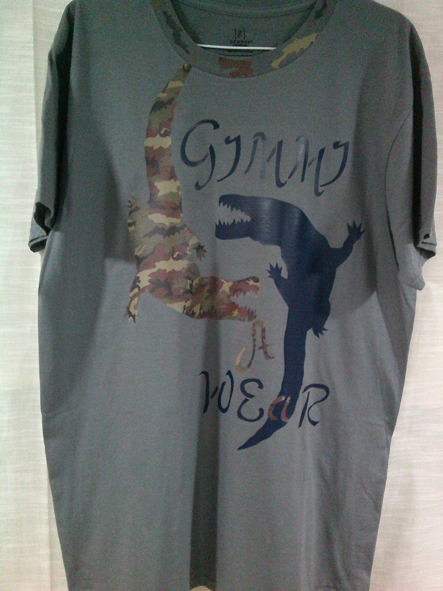 short sleeve t-shirt