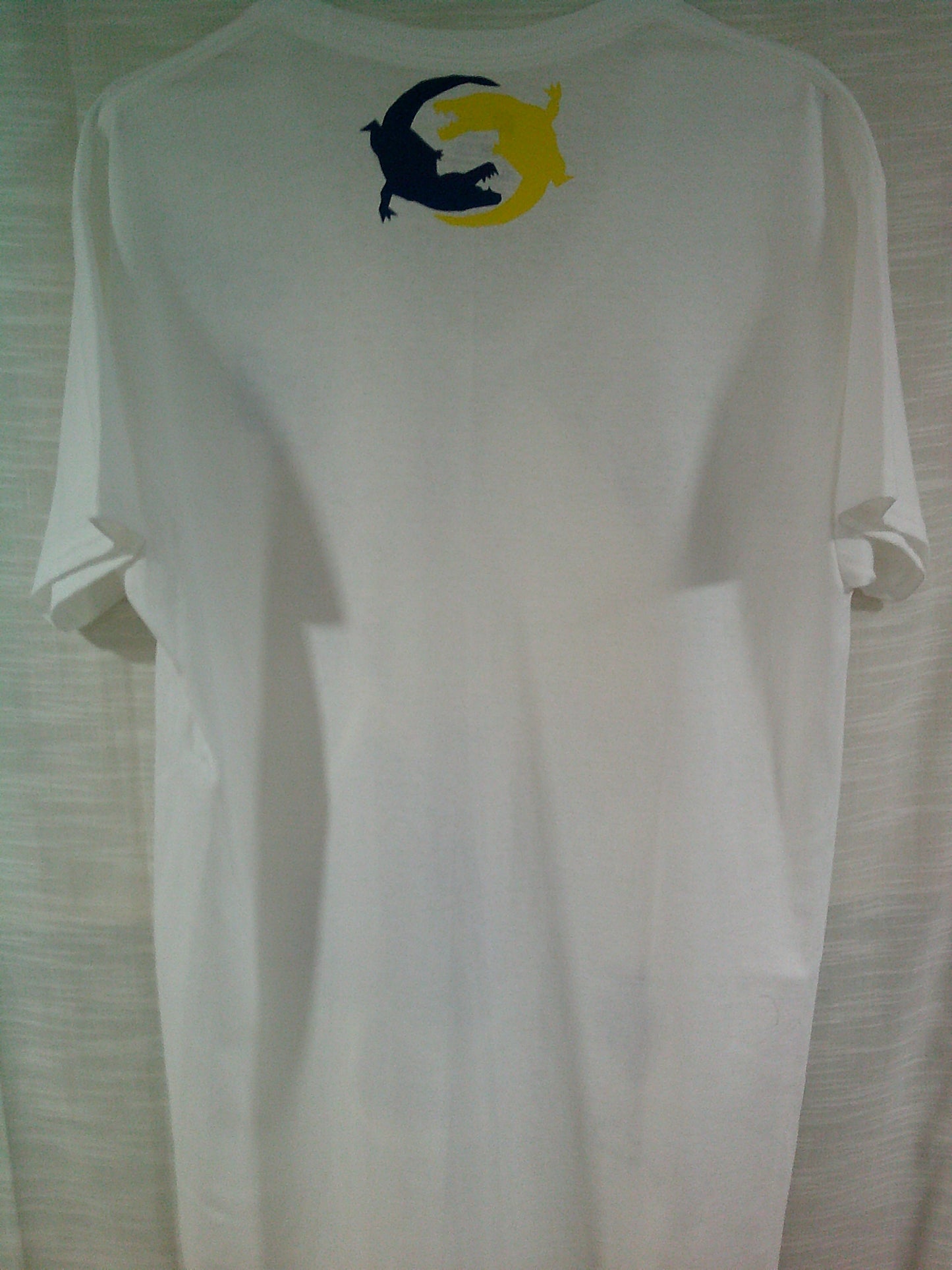 short sleeve t-shirt